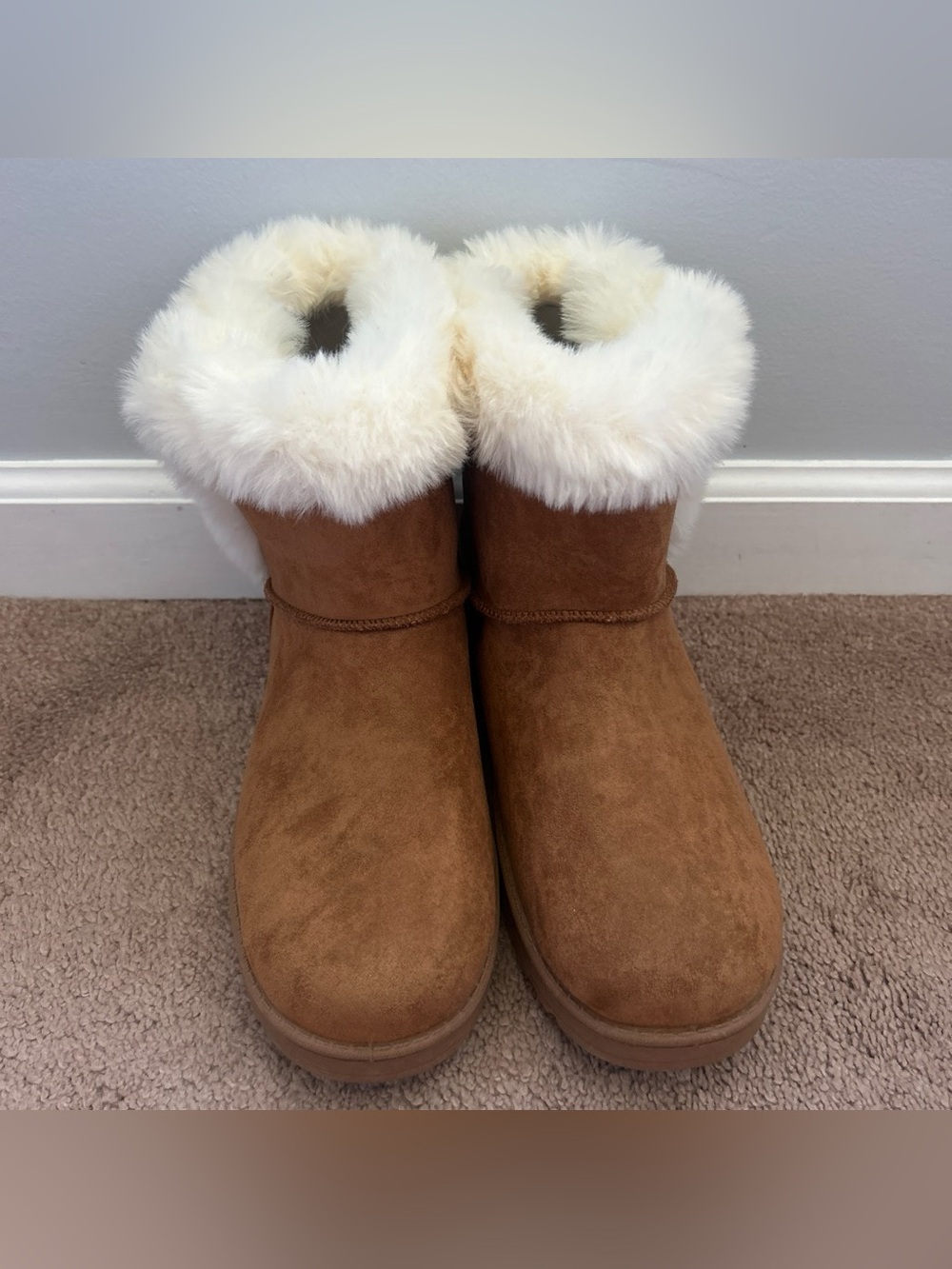 Women’s Chestnut Faux-Suede Shearling-Lined Slippers